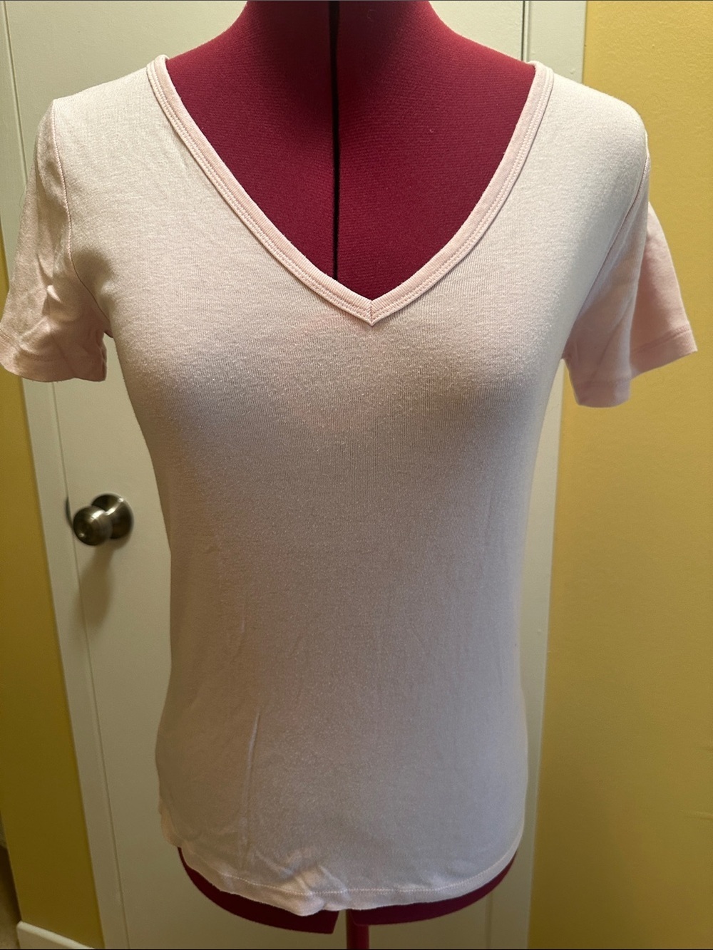 Classic Modern V-Neck Women's Tee in Spring Pink